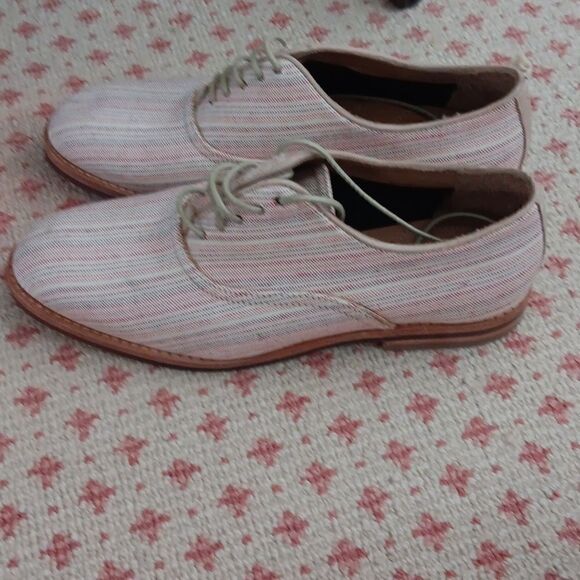 Hudson   - Picture 2 of 6